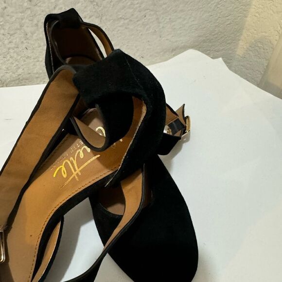 NANETTE LEPORE Demi Black Suede Two-Piece Crisscross Pumps Shoes - Picture 2 of 11